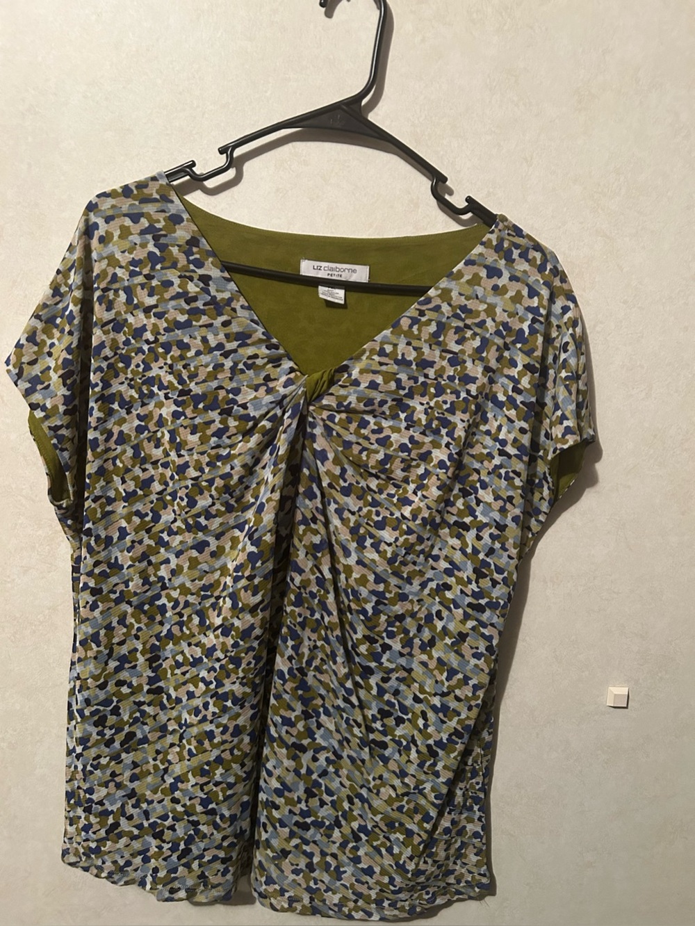 Liz Claiborne PXL Olive & Blue Abstract Twist-Front Short Sleeve Top